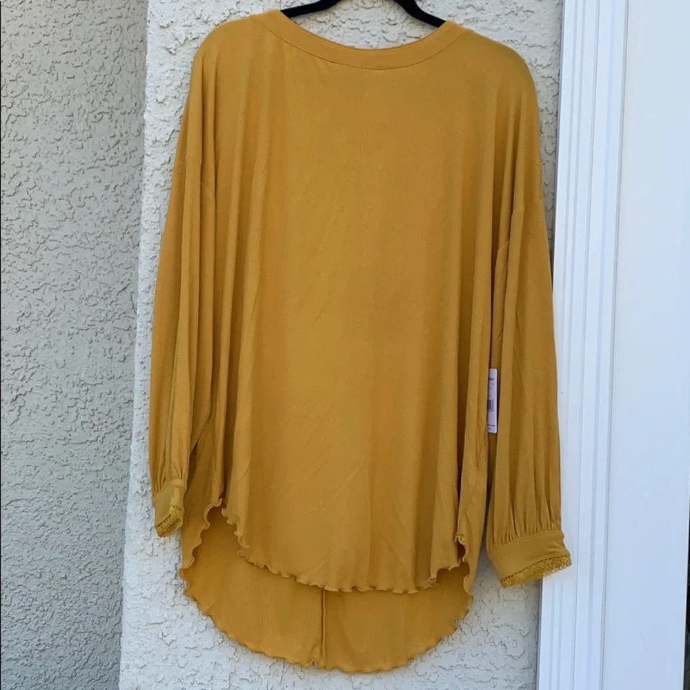 💚Free People Shimmy Shake Gold Top Womens Size M